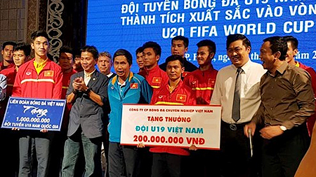 U19 Việt Nam về nước sau khi đoạt vé dự FIFA U20 World Cup