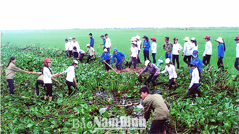 Tuổi trẻ Giao Thủy xung kích tình nguyện vì cuộc sống cộng đồng