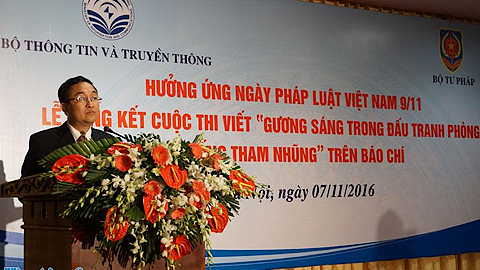 Báo chí nêu cao "Gương sáng trong đấu tranh phòng, chống tham nhũng"