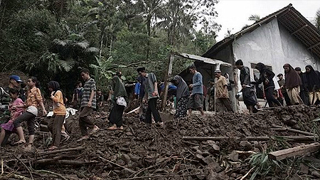 Indonesia: Hơn 6.000 người tại tỉnh Tây Java phải dời nhà do lũ lụt