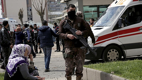 Thổ Nhĩ Kỳ bắt giữ hàng trăm đối tượng trước thềm trưng cầu ý dân