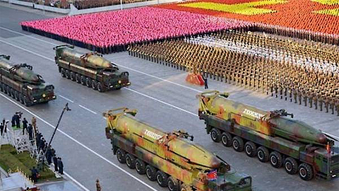 Triều Tiên diễu binh kỷ niệm 105 năm Ngày sinh cố Chủ tịch Kim Nhật Thành