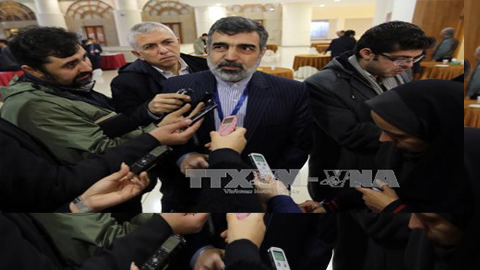 Iran hối thúc châu Âu quyết định việc duy trì thỏa thuận hạt nhân