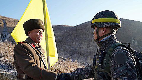 Hai miền Triều Tiên dỡ bỏ các trạm gác tại khu phi quân sự