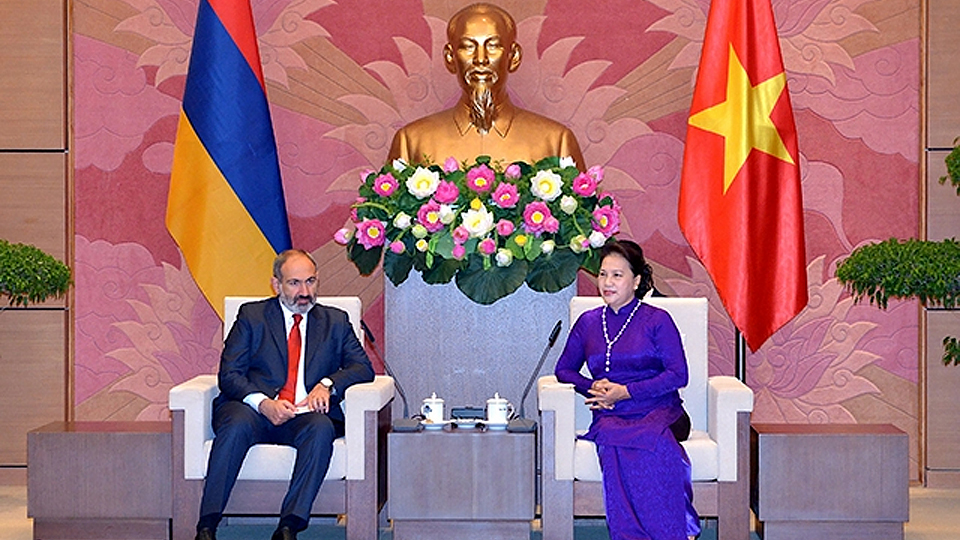 Chủ tịch Quốc hội Nguyễn Thị Kim Ngân hội kiến Thủ tướng Ác-mê-ni-a N.Pa-si-ni-an