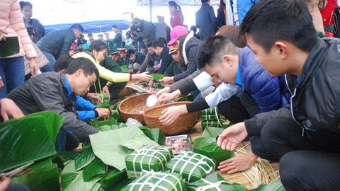 Chương trình "Gói bánh chưng xanh người nghèo ăn Tết" năm 2020