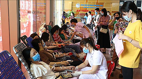 Ninh Bình: Hàng trăm người tham gia Ngày hội hiến máu tình nguyện