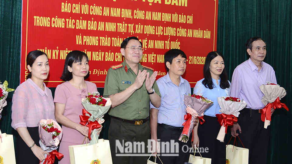 Công an tỉnh gặp mặt các cơ quan báo chí nhân kỷ niệm 95 năm Ngày Báo chí Cách mạng Việt Nam