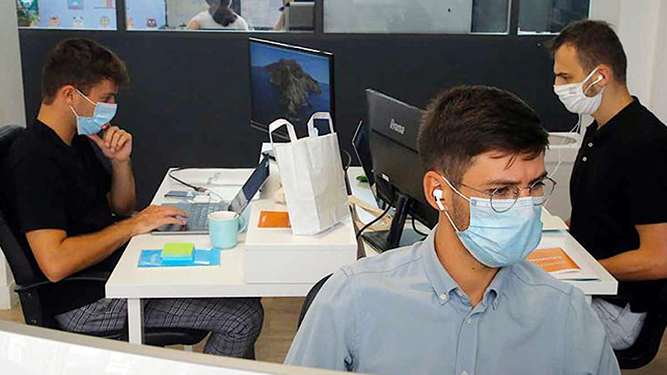 Các nước châu Âu khuyến cáo thận trọng đi lại