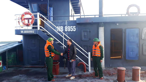Cứu nạn thành công tàu cá NĐ92948TS trên vùng biển Cồn Cỏ
