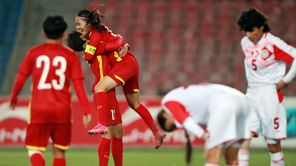 Đội tuyển nữ Việt Nam thắng 7-0 chủ nhà Tajikistan