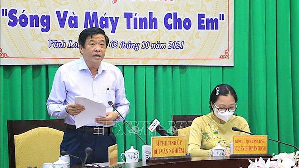 Vĩnh Long: Huy động gần 1.100 máy tính cho học sinh khó khăn