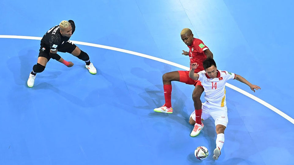 &quot;Siêu phẩm&quot; của Văn Hiếu nằm trong Top 4 bàn thắng đẹp nhất Futsal World Cup 2021