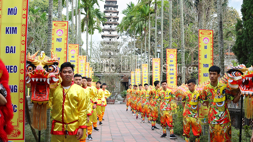 Tinh hoa nghệ thuật điêu khắc cổ qua các di sản văn hóa ở Nam Định