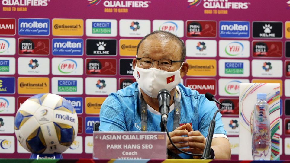HLV Park Hang-seo chịu áp lực giành điểm số trước Trung Quốc