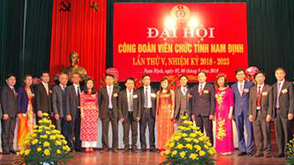 Thông tri về lãnh đạo đại hội công đoàn các cấp và Đại hội Công đoàn tỉnh Nam Định lần thứ XVIII, nhiệm kỳ 2023-2028