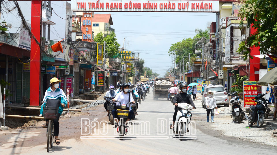 Diện mạo mới ở thị trấn Rạng Đông