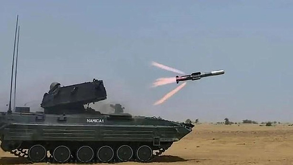 Ấn Độ phóng thử thành công tên lửa chống tăng dẫn đường bằng laser