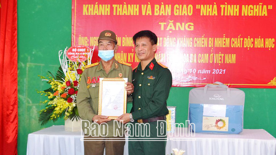 Những ngôi nhà ấm áp nghĩa tình