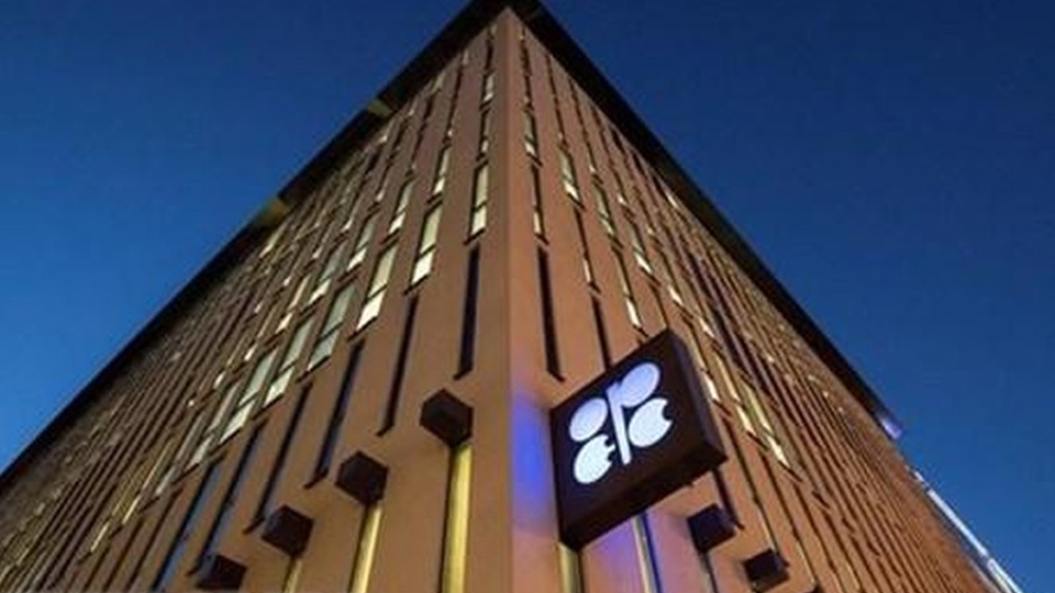 OPEC nâng dự báo nhu cầu dầu mỏ thế giới trong trung và dài hạn