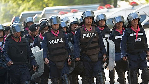 Binh sỹ Thái Lan tuần tra ở Bangkok ngày 1/12. (Nguồn: AFP/TTXVN)