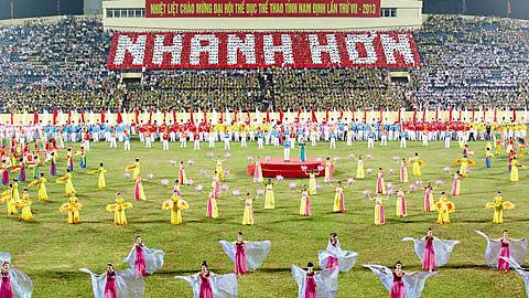 Chương trình nghệ thuật chào mừng Lễ Khai mạc Đại hội TDTT tỉnh lần thứ VII-2013.