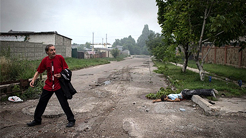 Chiến dịch quân sự của Kiev đang gây thương vong lớn cho thường dân miền Đông.