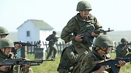 Binh sỹ Nga trong một cuộc tập trận (Ảnh minh họa: rt.com)