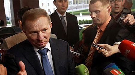Cựu Tổng thống Ukraine Leonid Kuchma tới Minsk tham gia vòng đàm phán mới