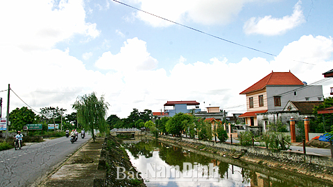 Làng quê xã Xuân Hồng.