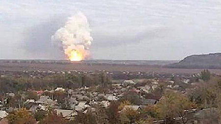 Hiện trường vụ tấn công ở thành phố Donetsk.