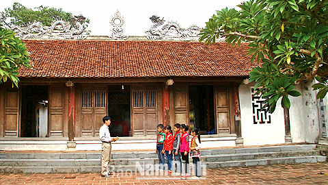 Đền thờ Trạng nguyên Nguyễn Hiền, xã Nam Thắng đã được xếp hạng công nhận Di tích lịch sử - văn hóa cấp quốc gia.