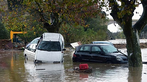  Lũ lụt lớn nhất trong 15 năm qua tại nước Pháp gây thiệt hại nặng nề. 