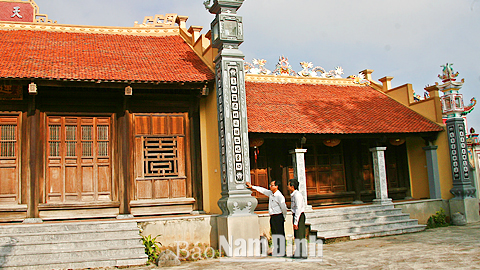 Di tích lịch sử - văn hóa cấp tỉnh đình và chùa xã Hải Thanh được nhân dân đóng góp kinh phí gần 7 tỷ đồng trùng tu, tôn tạo.