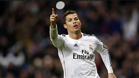  Ronaldo lập cú hattrick giúp Real Madrid tiếp tục có chuỗi 18 trận toàn thắng. (Ảnh: Reuters). 