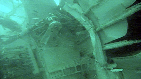 Mảnh vỡ của chiếc máy bay gặp nạn.