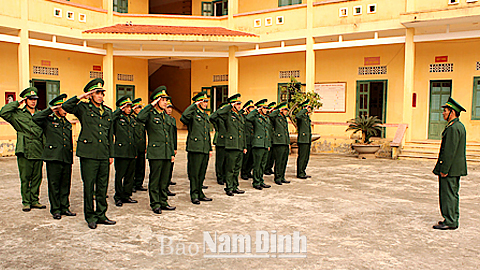 CBCS Đồn Biên phòng Văn Lý luyện tập Điều lệnh đội ngũ.