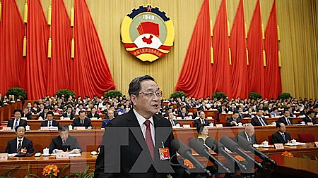 Chủ tịch Chính hiệp Du Chính Thanh phát biểu khai mạc kỳ họp. (Nguồn: THX)