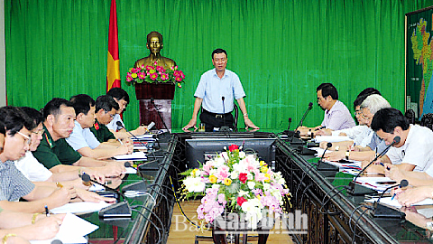 Đồng chí Đoàn Hồng Phong, Phó Bí thư Tỉnh ủy, Chủ tịch UBND tỉnh phát biểu kết luận hội nghị.