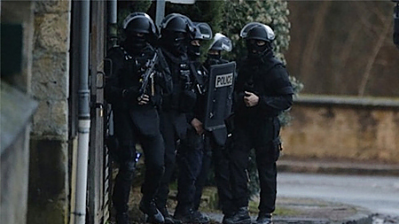 Pháp tăng cường an ninh sau vụ tấn công khủng bố ở Paris.