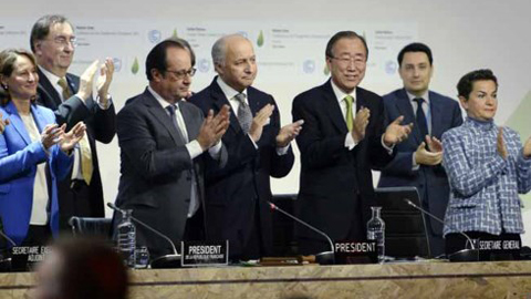 Lãnh đạo thế giới hoan nghênh việc thông qua thỏa thuận tại COP21. Ảnh: Roi-tơ