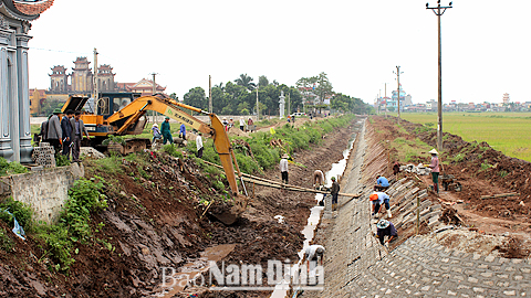 Nạo vét, kiên cố hóa kênh Ngô Đồng 3, đoạn qua xã Giao Tiến (Giao Thủy).