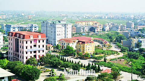 Hạ tầng kỹ thuật về giao thông, cơ sở vật chất của Thành phố Nam Định ngày càng được đầu tư đồng bộ, từng bước đáp ứng yêu cầu chức năng trung tâm vùng phía Nam đồng bằng sông Hồng.