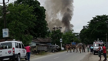 Khu vực xảy ra vụ xả súng làm 13 người chết tại bang bang Assam, phía đông bắc Ấn Độ, ngày 5-8-2016. (Ảnh: dnaindia.com)