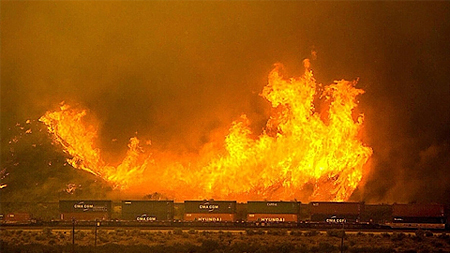 Ảnh chụp đám cháy rừng tại khu vực khu vực Cajon Pass, hạt San Bernardino, nam California, Mỹ. (Nguồn: Cal Fire)