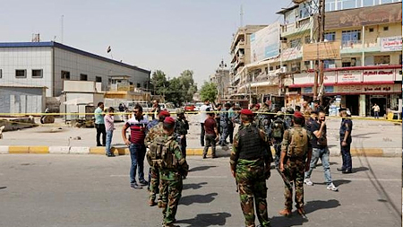 Cảnh sát phong tỏa hiện trường một vụ đánh bom ở Baghdad, Iraq. (Ảnh Reuters)