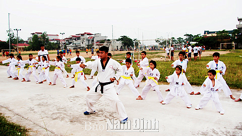 CLB Teakwondo Trung tâm VH-TT-TT huyện Ý Yên thường xuyên tập luyện.