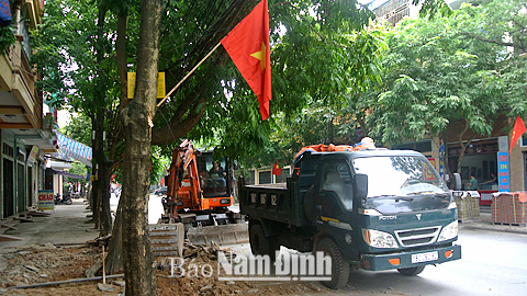 Cải tạo vỉa hè tuyến đường Nguyễn Đức Thuận theo tiêu chuẩn tuyến phố văn minh đô thị.