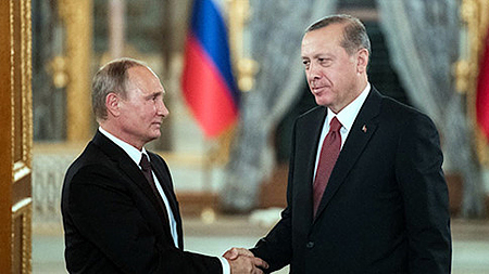 Tổng thống Nga Vladimir Putin trong cuộc gặp Tổng thống Thổ Nhĩ Kỳ Recep Tayip Erdogan. (Ảnh: Sputnik)