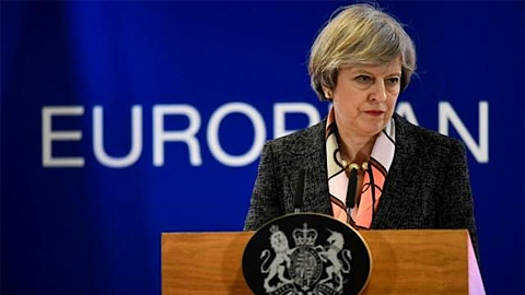 Thủ tướng Anh Theresa May tại cuộc họp báo bên lề Hội nghị thượng đỉnh EU tại Bỉ, ngày 9-3. (Ảnh: Reuters)